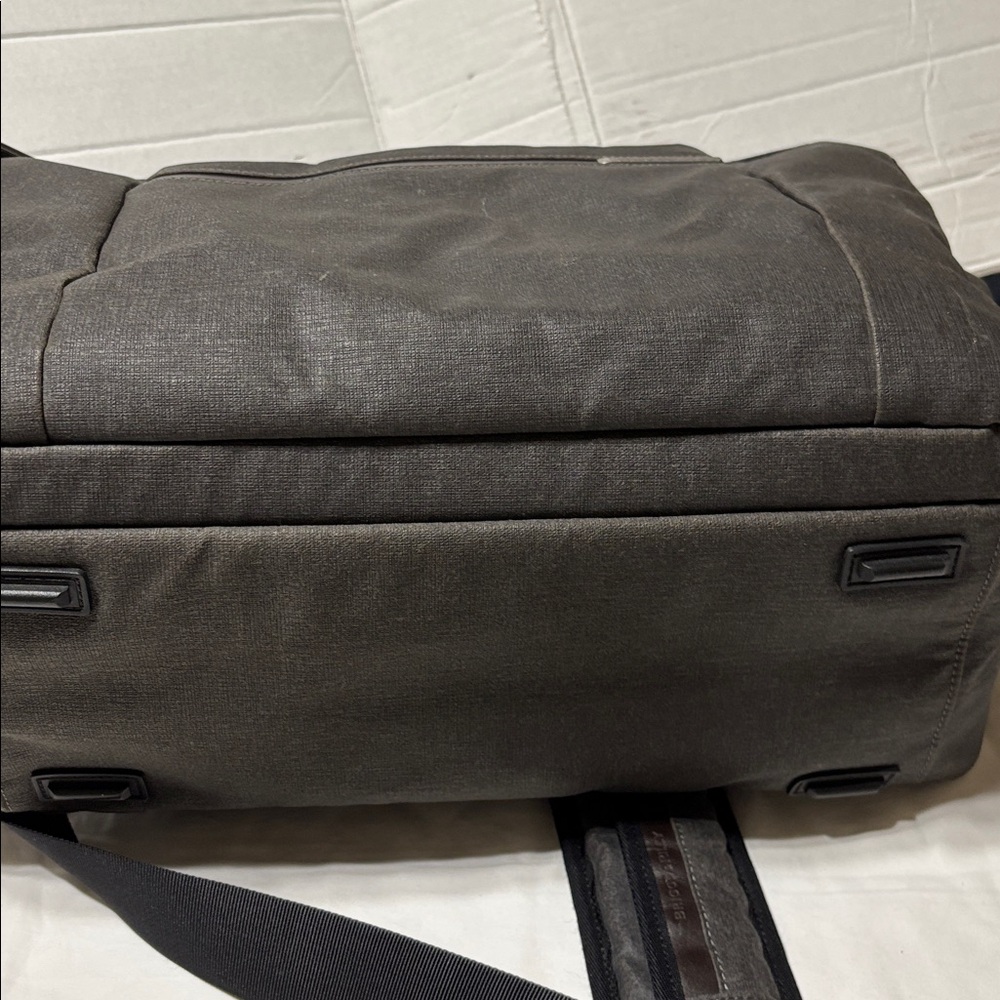Briggs & Riley kinzie street cabin bag. EUC - Picture 5 of 10